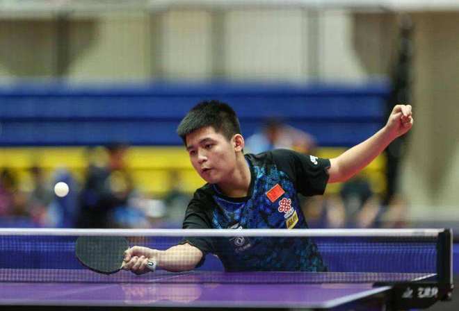 色变得尤为 色变得尤为